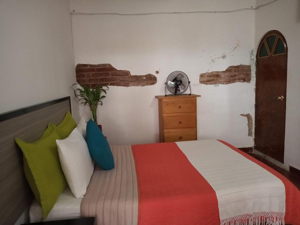 ホテル カーサ ニーナ Oaxaca エクステリア 写真